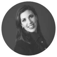 Advogada Mia Negrão